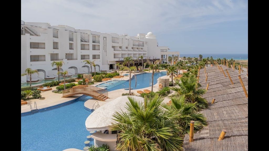 ¿Cuánto cuesta quedarse en un hotel en Zahara de los Atunes? 2