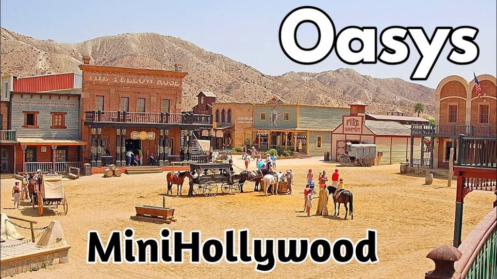 ¿Qué horario tiene Oasys MiniHollywood? 1