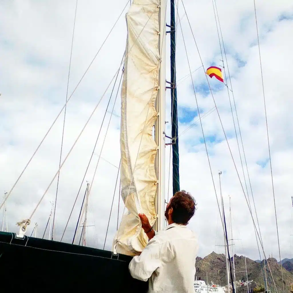 ¿Cuánto tarda un barco de España a Tenerife? 9