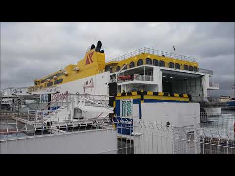 ¿Cuánto tarda el barco Fred Olsen de Tenerife a Fuerteventura? 12