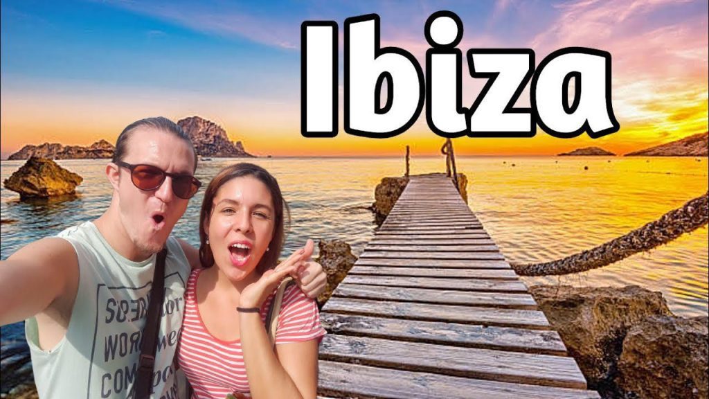 ¿Cuántos habitantes hay en la isla de Ibiza? 1